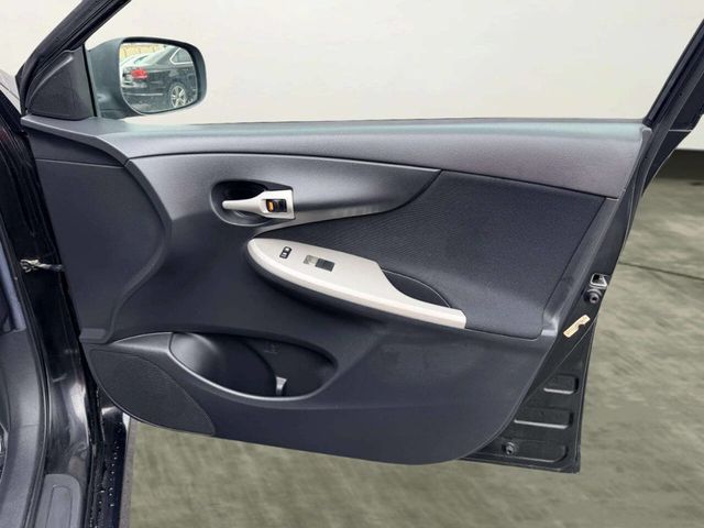 2012 Toyota Corolla 4dr Sedan Automatic S - 23025732 - 24