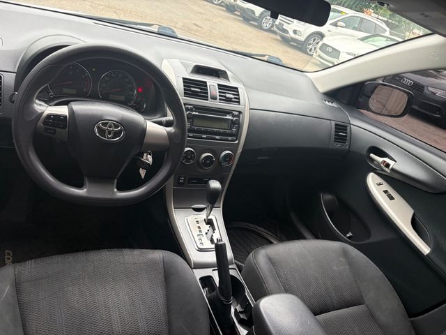 2012 Toyota Corolla 4dr Sedan Manual L - 23048897 - 13