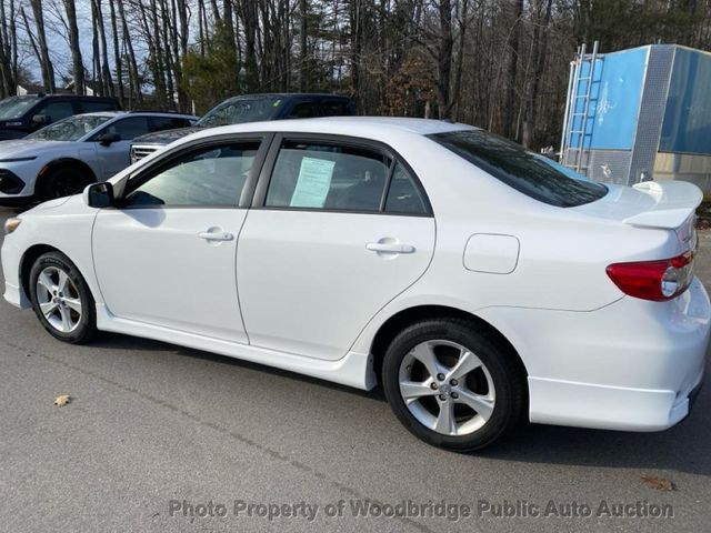 2012 Toyota Corolla 4dr Sedan Manual S - 22758191 - 3