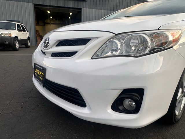2012 Toyota Corolla LE 4dr Sedan 4A - 23011272 - 29