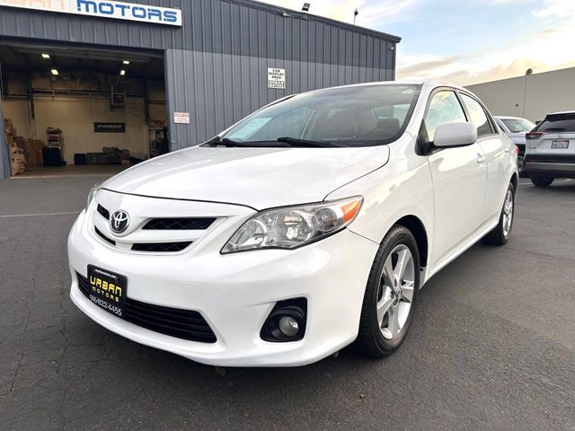 2012 Toyota Corolla LE 4dr Sedan 4A - 23011272 - 3