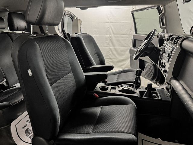 2012 Toyota FJ Cruiser 4WD - 23088329 - 11
