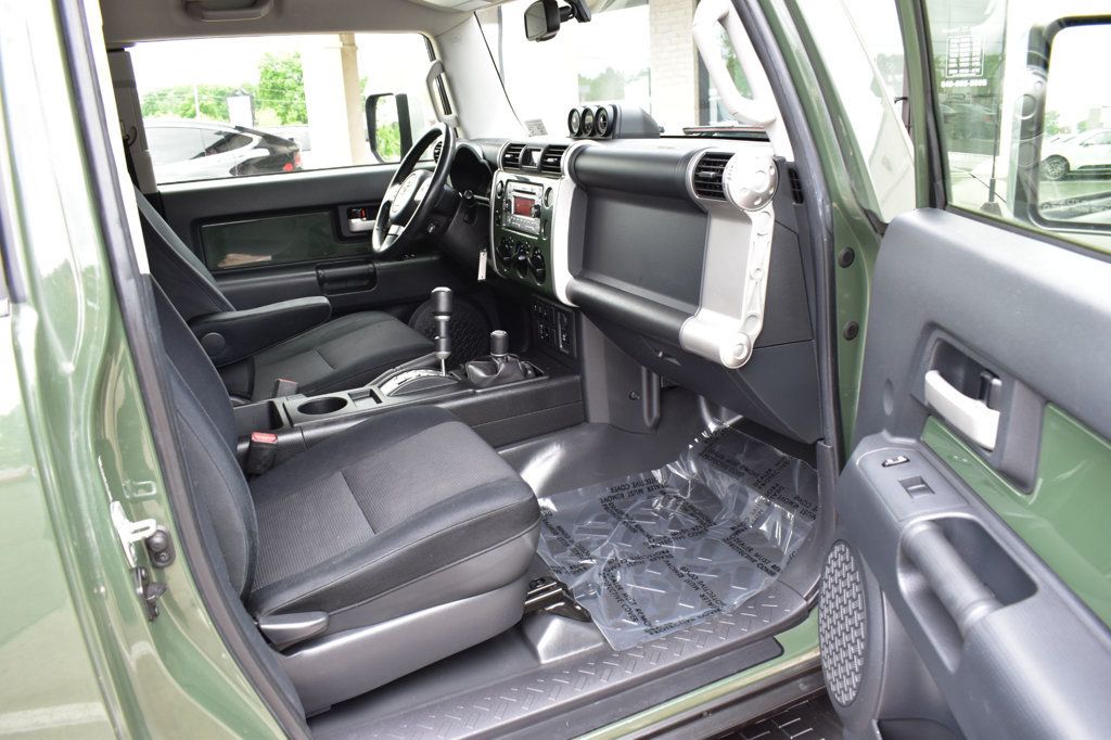 2012 Toyota FJ Cruiser 4WD 4dr Automatic - 23019854 - 19