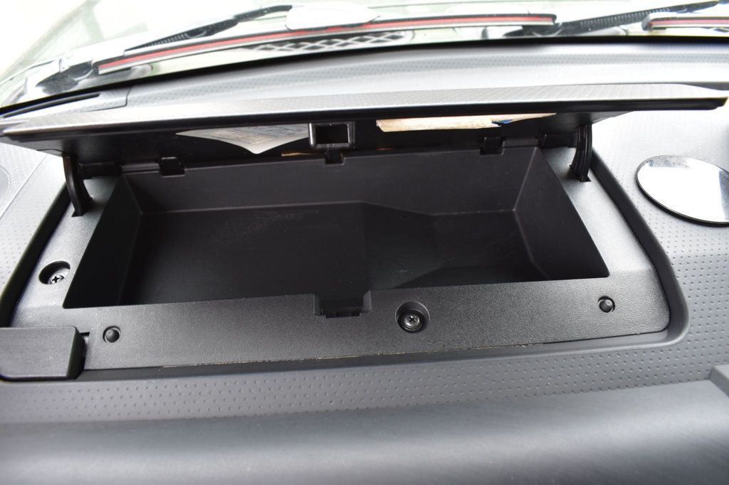 2012 Toyota FJ Cruiser 4WD 4dr Automatic - 23019854 - 37