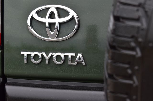 2012 Toyota FJ Cruiser 4WD 4dr Automatic - 23019854 - 47