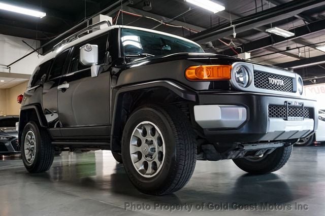 2012 Toyota FJ Cruiser *6-Speed Manual* *Only 24k Miles*  - 22592560 - 3