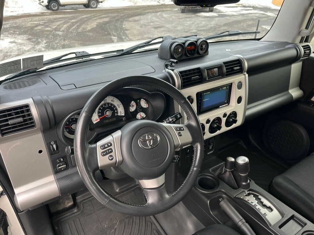 2012 Toyota FJ Cruiser PRISTINE, ICONIC & LEGENDARY - 22980033 - 22