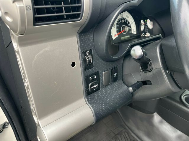 2012 Toyota FJ Cruiser PRISTINE, ICONIC & LEGENDARY - 22980033 - 23