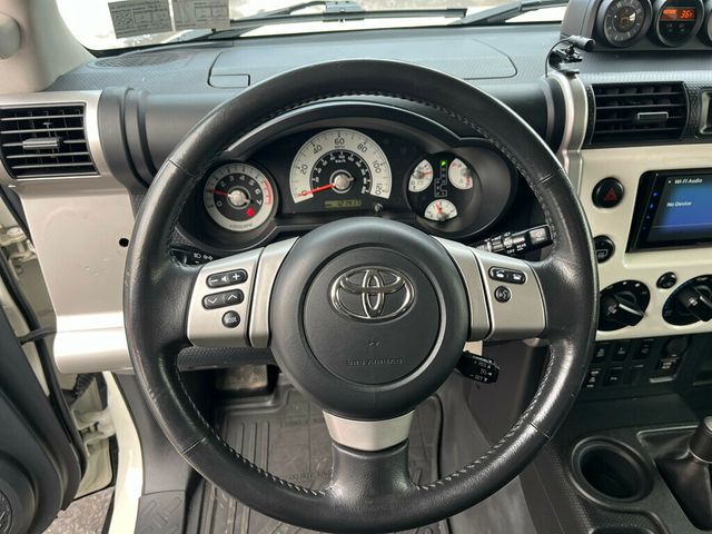 2012 Toyota FJ Cruiser PRISTINE, ICONIC & LEGENDARY - 22980033 - 24