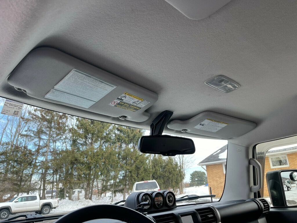 2012 Toyota FJ Cruiser PRISTINE, ICONIC & LEGENDARY - 22980033 - 27