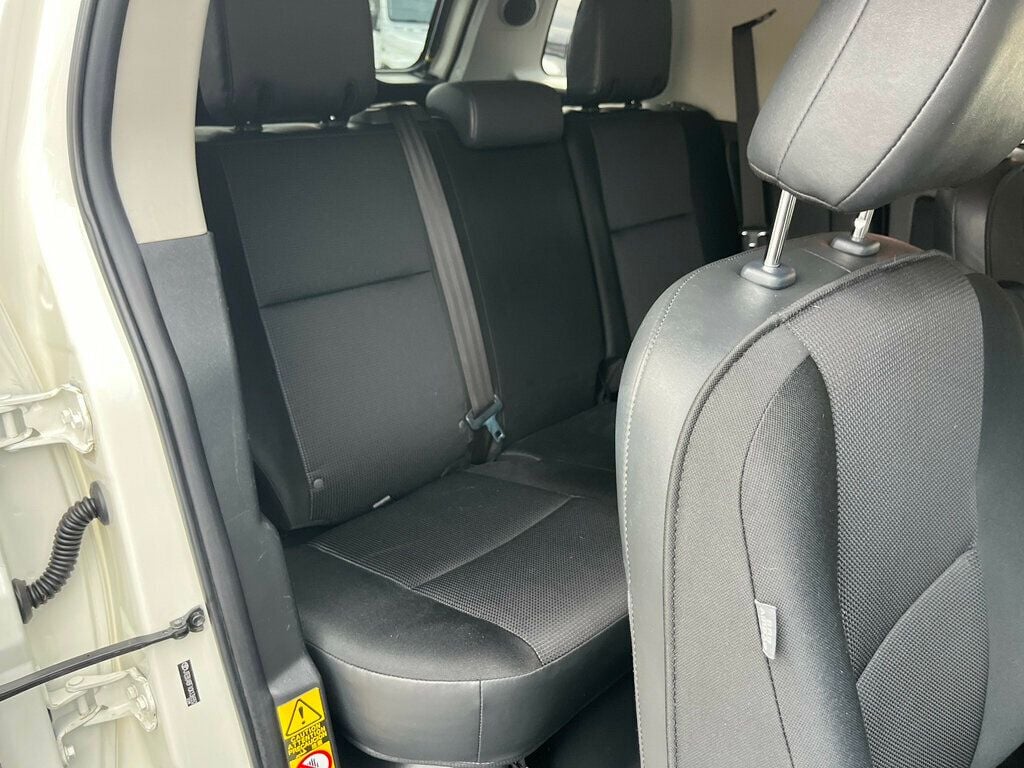 2012 Toyota FJ Cruiser PRISTINE, ICONIC & LEGENDARY - 22980033 - 38