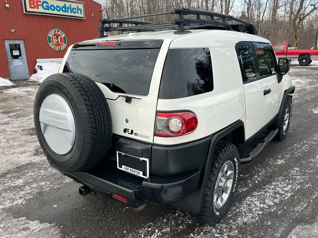 2012 Toyota FJ Cruiser PRISTINE, ICONIC & LEGENDARY - 22980033 - 3