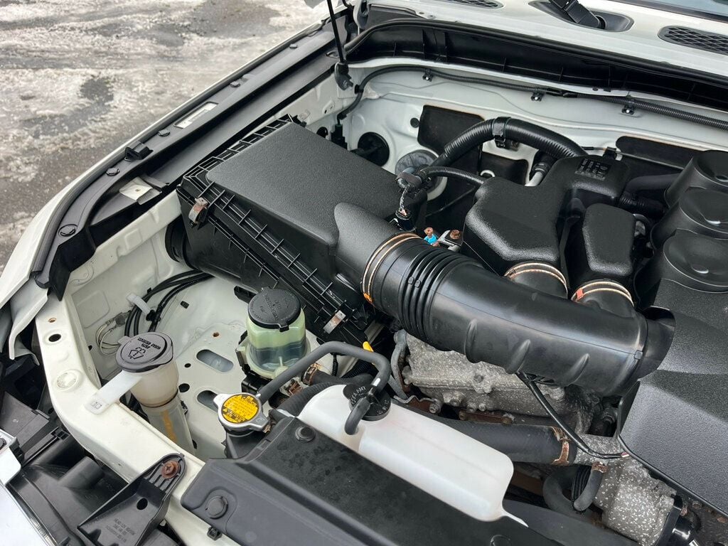 2012 Toyota FJ Cruiser PRISTINE, ICONIC & LEGENDARY - 22980033 - 48