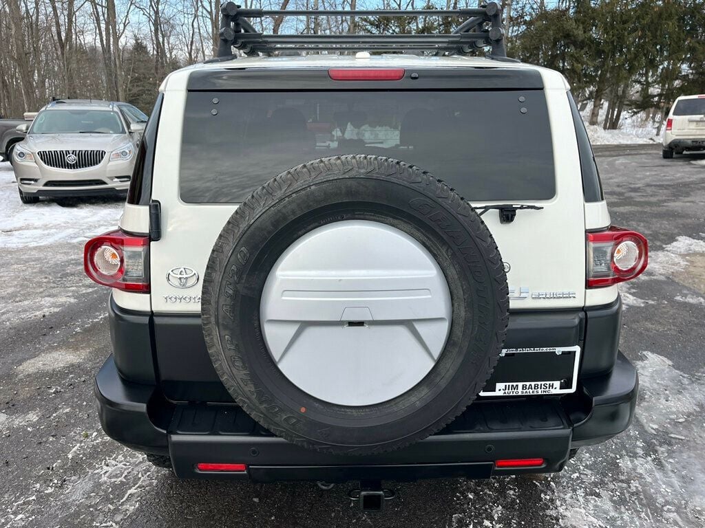 2012 Toyota FJ Cruiser PRISTINE, ICONIC & LEGENDARY - 22980033 - 4