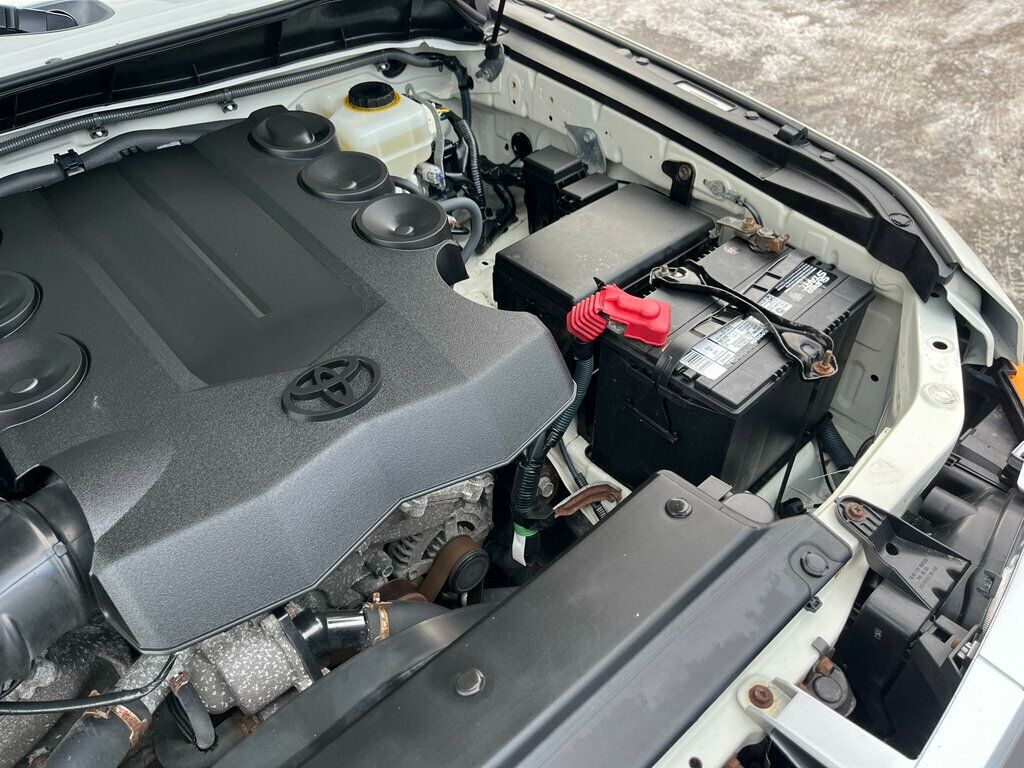 2012 Toyota FJ Cruiser PRISTINE, ICONIC & LEGENDARY - 22980033 - 49