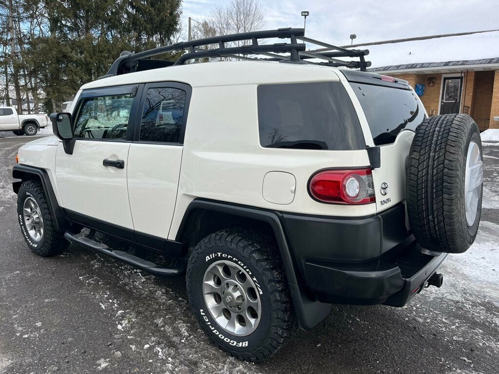 2012 Toyota FJ Cruiser PRISTINE, ICONIC & LEGENDARY - 22980033 - 5