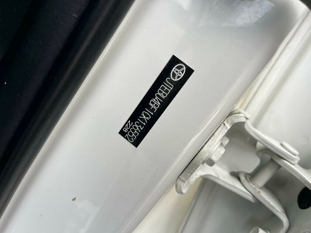 2012 Toyota FJ Cruiser PRISTINE, ICONIC & LEGENDARY - 22980033 - 61