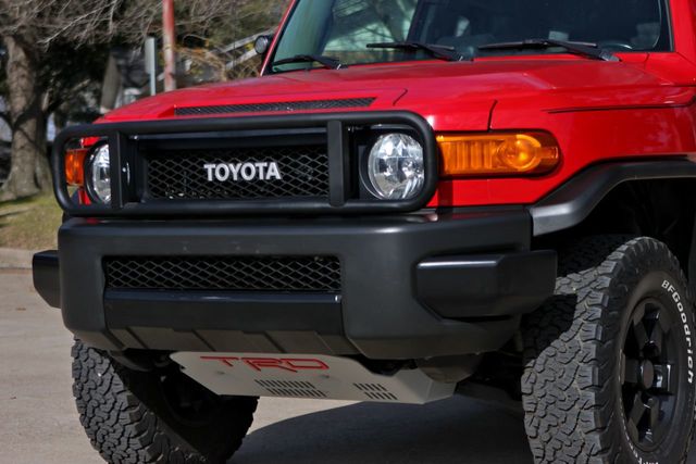 2012 Toyota FJ Cruiser TRD Trail Teams - 20502412 - 10