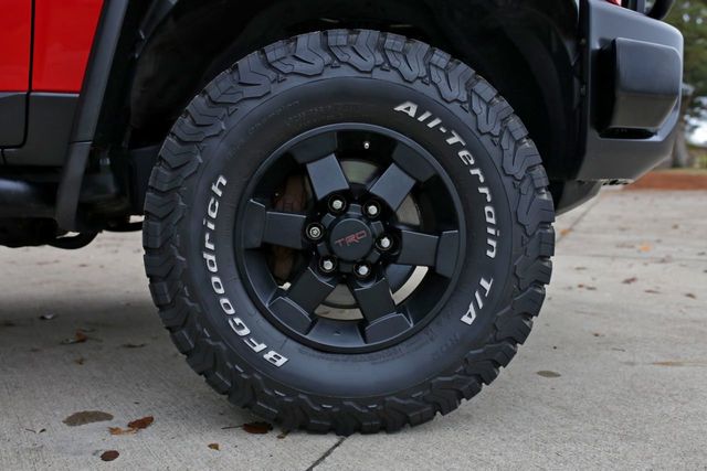 2012 Toyota FJ Cruiser TRD Trail Teams - 20502412 - 13