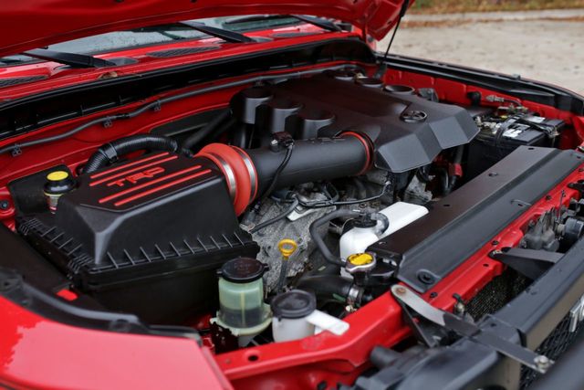 2012 Toyota FJ Cruiser TRD Trail Teams - 20502412 - 33