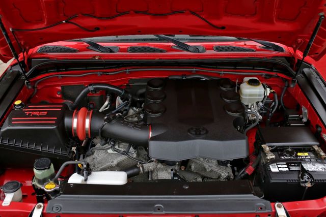 2012 Toyota FJ Cruiser TRD Trail Teams - 20502412 - 34