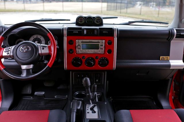 2012 Toyota FJ Cruiser TRD Trail Teams - 20502412 - 50