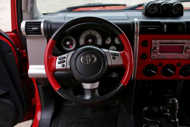 2012 Toyota FJ Cruiser TRD Trail Teams - 20502412 - 51