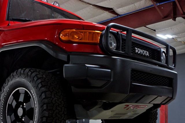 2012 Toyota FJ Cruiser TRD Trail Teams - 20502412 - 70