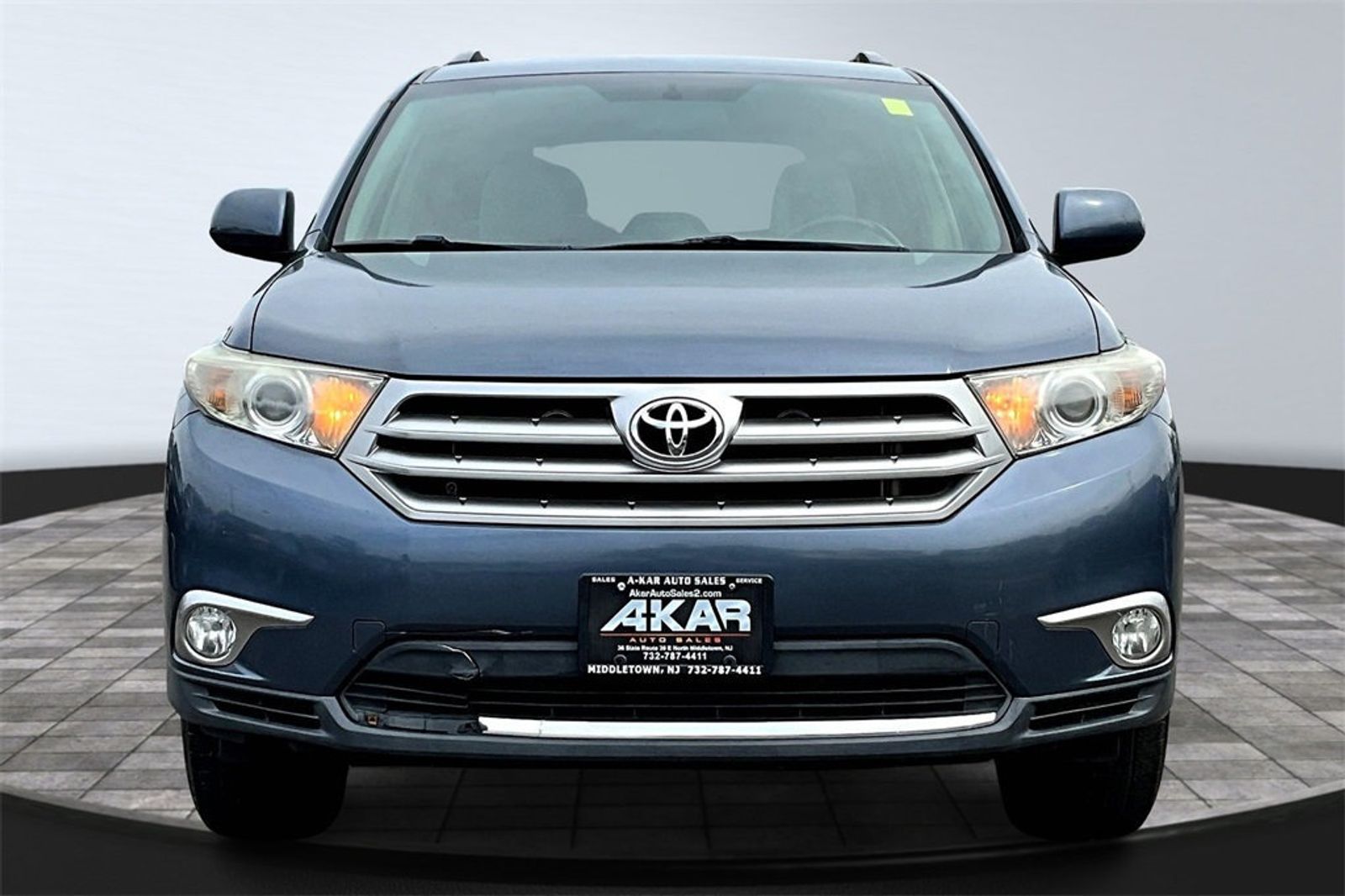 2012 Toyota Highlander photo 2