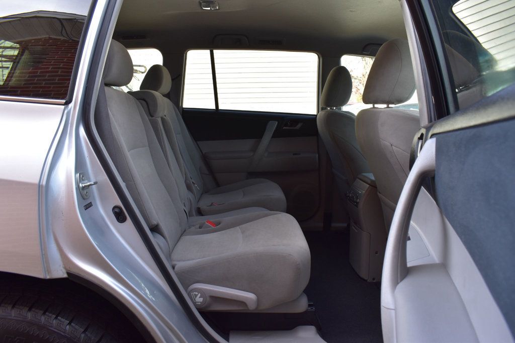 2012 Toyota Highlander 4WD 4dr V6 - 22976438 - 17