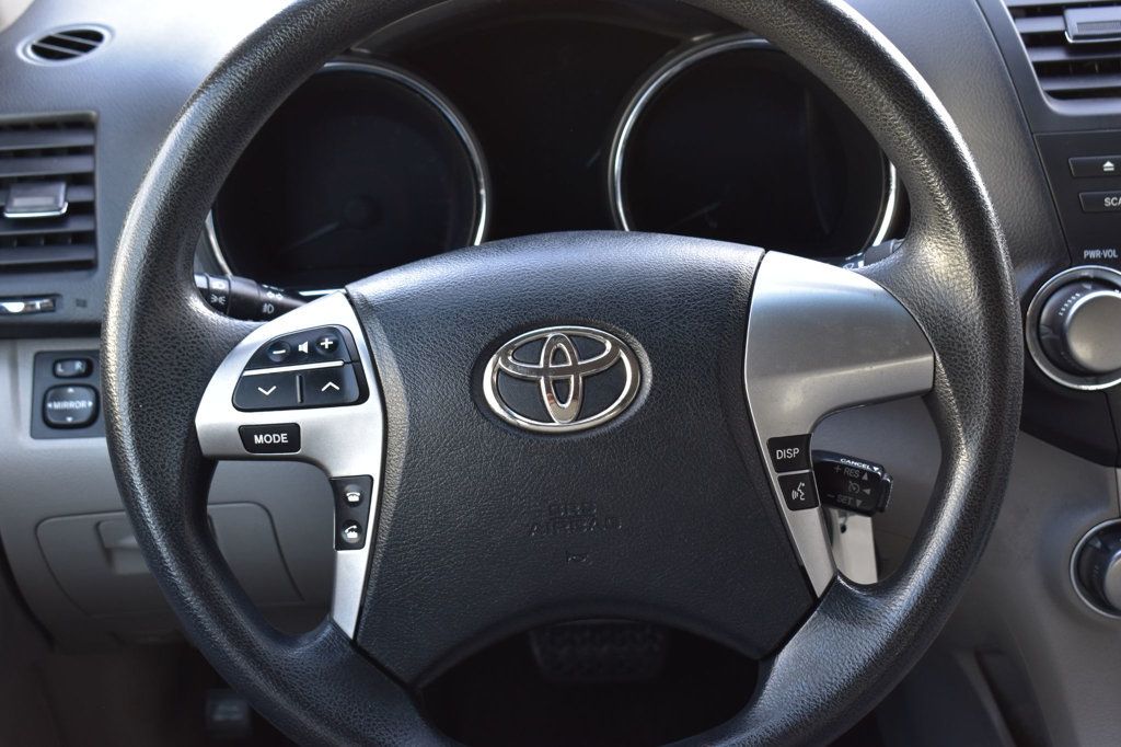 2012 Toyota Highlander 4WD 4dr V6 - 22976438 - 29