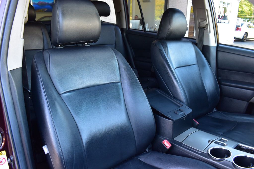2012 Toyota Highlander 4WD 4dr V6 SE - 22926803 - 17