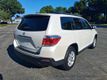 2012 Toyota Highlander 4WD 4dr V6 SE - 23036777 - 6