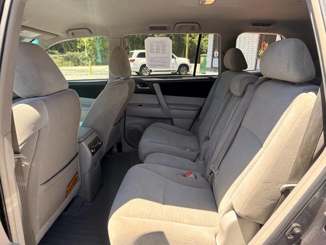 2012 Toyota Highlander Base 4dr SUV - 23027933 - 15