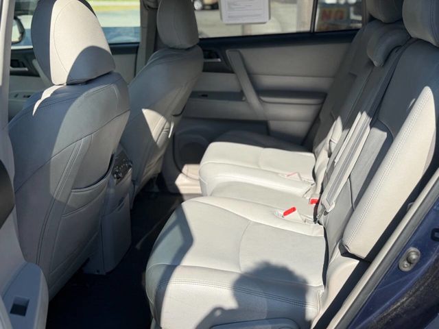 2012 Toyota Highlander Base AWD 4dr SUV - 23023455 - 10