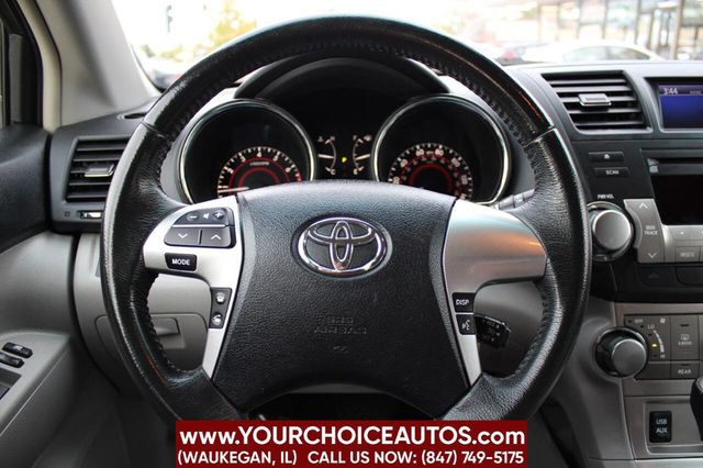 2012 Toyota Highlander Base AWD 4dr SUV - 22615483 - 32