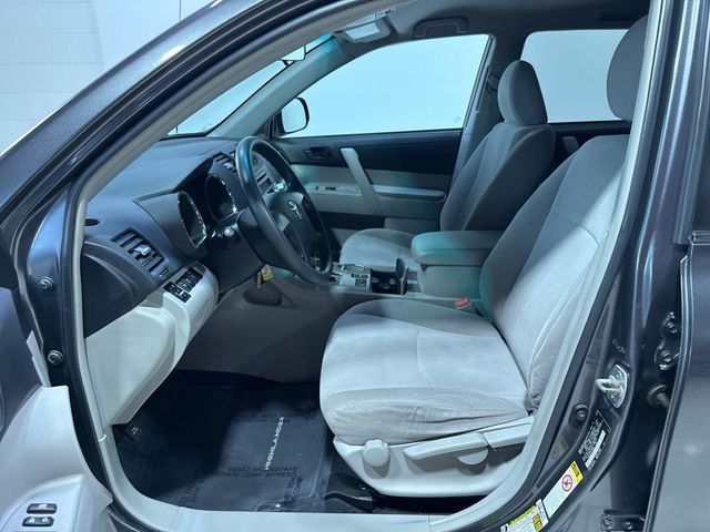 2012 Toyota Highlander Base Trim - 22995539 - 16