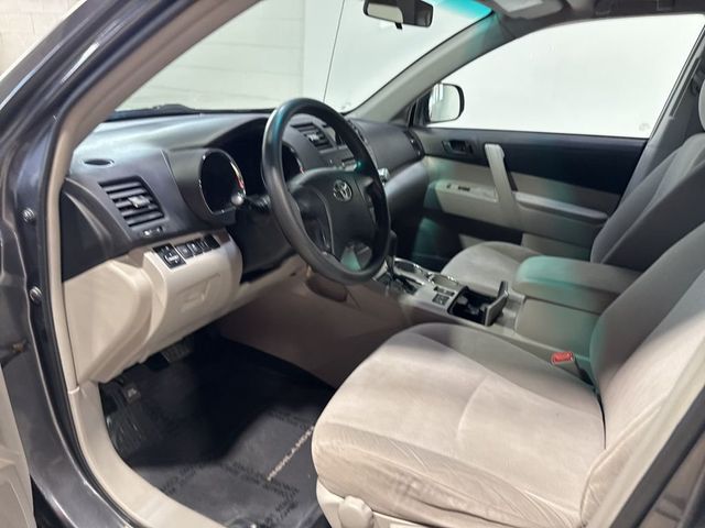2012 Toyota Highlander Base Trim - 22995539 - 18