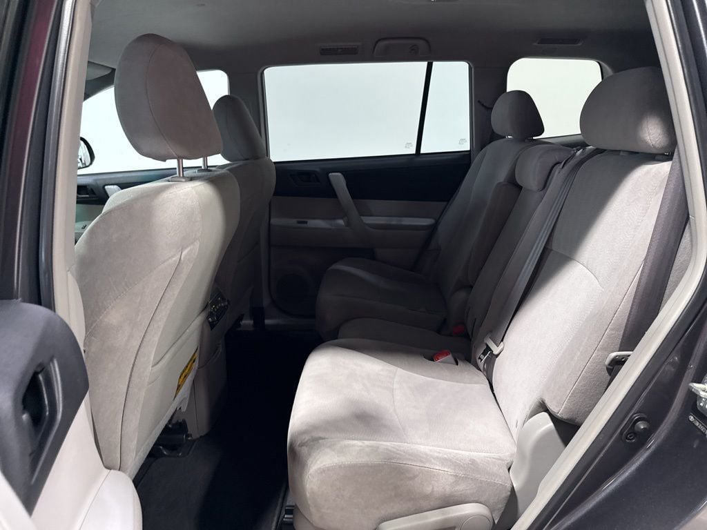 2012 Toyota Highlander Base Trim - 22995539 - 21