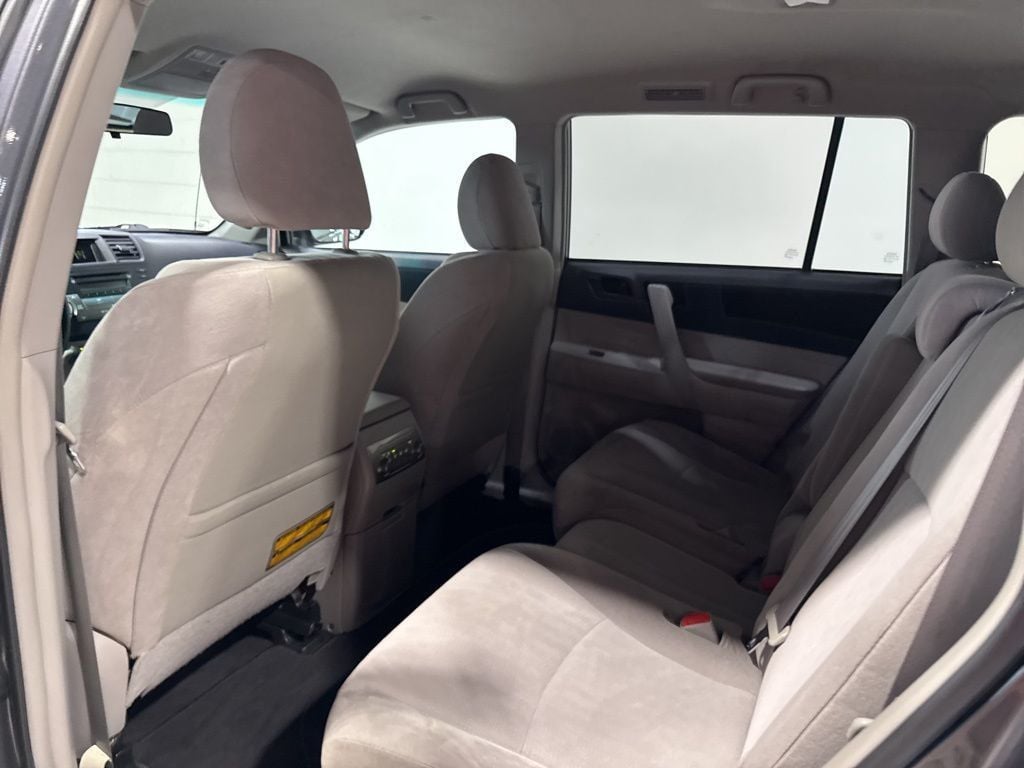 2012 Toyota Highlander Base Trim - 22995539 - 23