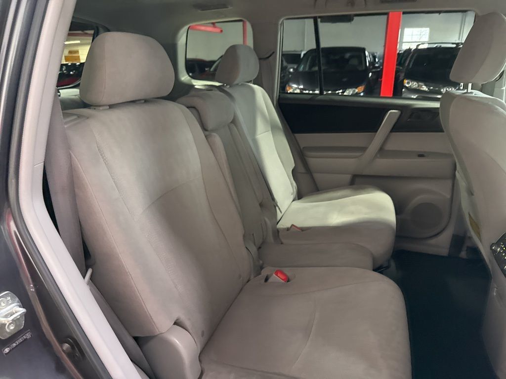 2012 Toyota Highlander Base Trim - 22995539 - 29