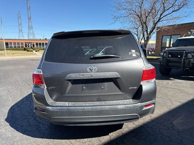 2012 Toyota Highlander SE