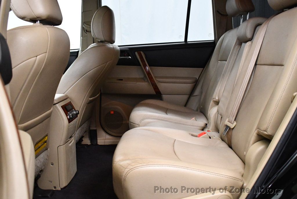 2012 Toyota Highlander Limited photo 23
