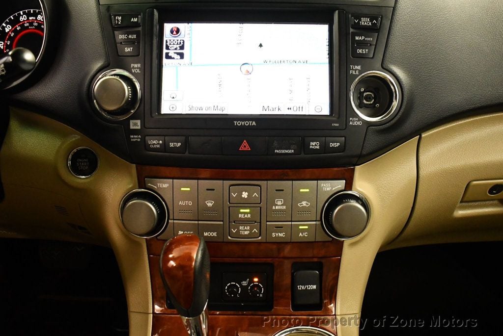 2012 Toyota Highlander Limited photo 31