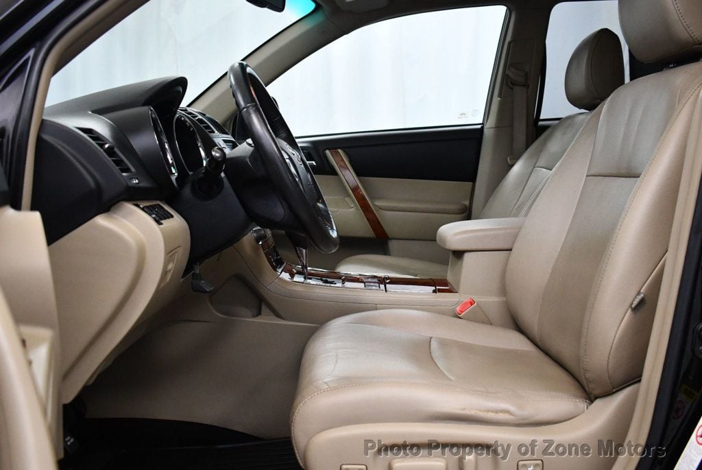 2012 Toyota Highlander Limited photo 7