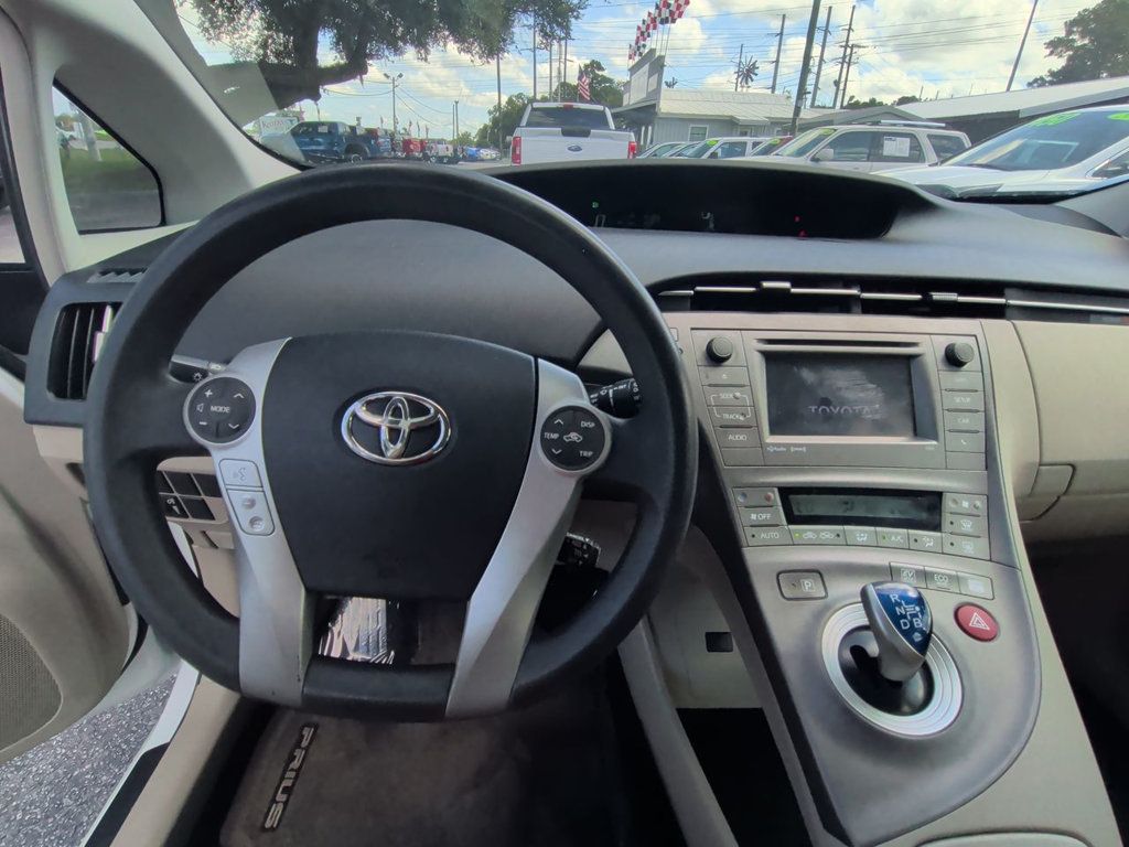 Toyota Prius  photo 15