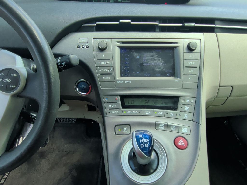 Toyota Prius  photo 17