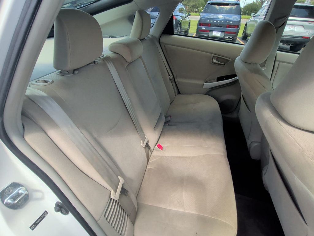 Toyota Prius  photo 21