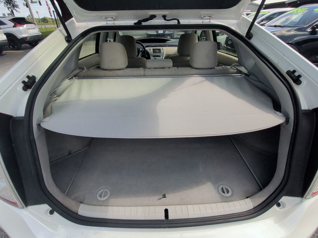Toyota Prius  photo 22