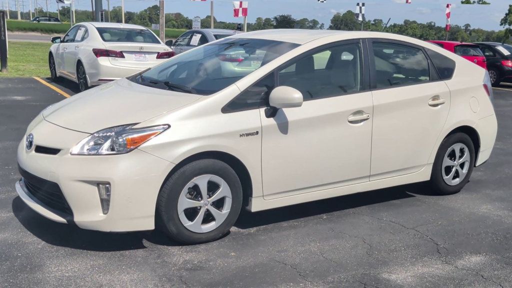 Toyota Prius  photo 4